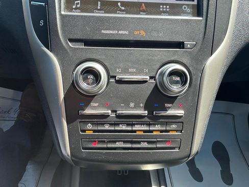 Used 2017 Lincoln MKC Select w/ Select Plus Package AWD/4WD image 27