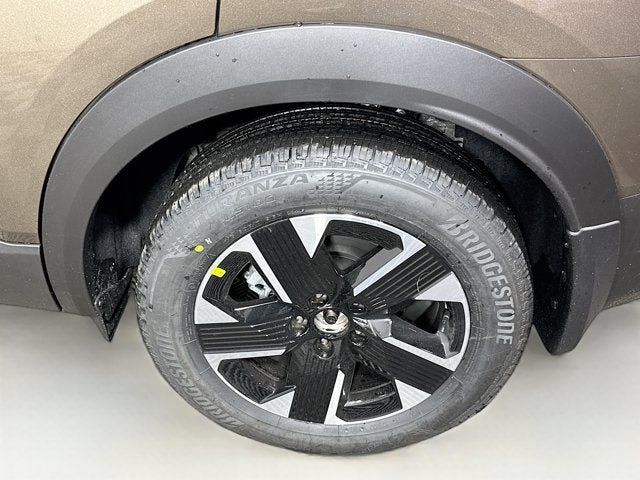 New 2026 Nissan Kicks SV w/ SV Premium Package AWD/4WD image 9