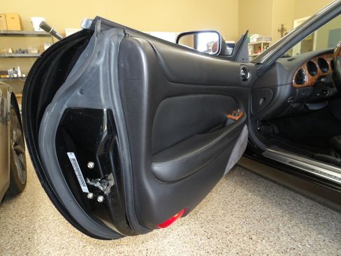 Used 2001 Jaguar XK8 Convertible RWD image 46