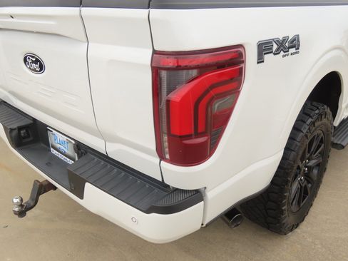 Used 2025 Ford F150 Platinum w/ FX4 Off-Road Package AWD/4WD image 12