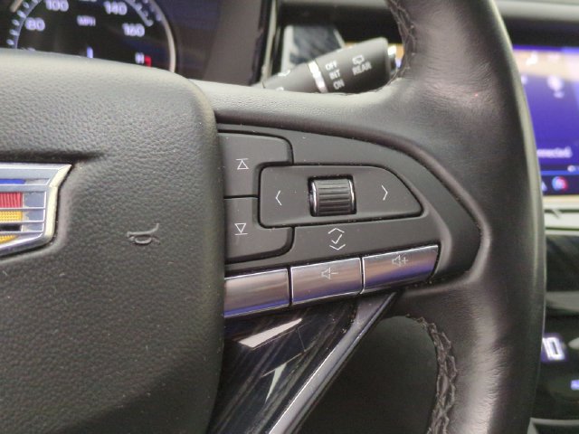 Used 2024 Cadillac XT6 Premium Luxury w/ LPO, Floor Liner Package FWD image 12