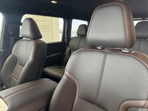 New 2026 Nissan Armada SL w/ Captain's Chari Seat Package image 11