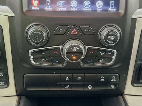 Used 2017 RAM 1500 Big Horn AWD/4WD image 16