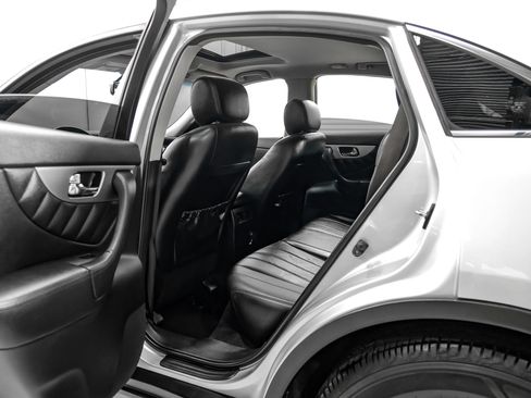 Used 2017 INFINITI QX70 AWD w/ Premium Package image 49