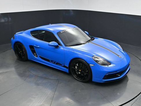 Used 2024 Porsche 718 Cayman GTS RWD image 20