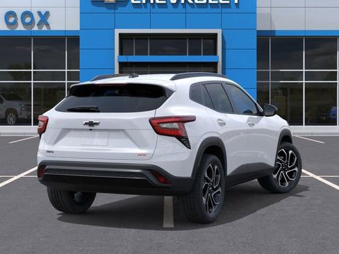 New 2026 Chevrolet Trax RS w/ Driver Confidence Package FWD image 4