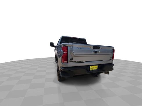 Used 2025 Chevrolet Silverado 2500 LTZ w/ LTZ Plus Package AWD/4WD image 7