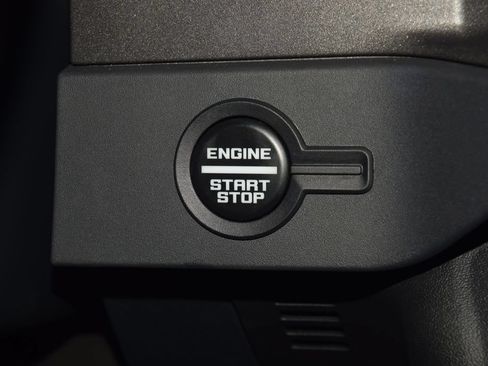 Used 2025 Ford Bronco Badlands AWD/4WD image 31