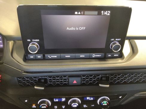 Used 2023 Honda Accord EX image 25
