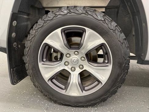 Used 2022 RAM 1500 Laramie AWD/4WD image 21