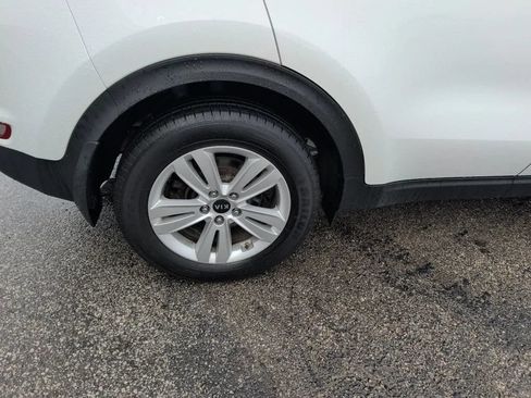 Used 2018 Kia Sportage LX AWD/4WD image 12