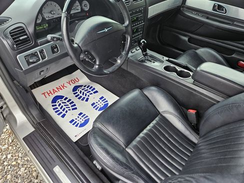 Used 2004 Ford Thunderbird image 5