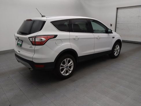 Used 2017 Ford Escape SE w/ SE Cold Weather Package FWD image 10