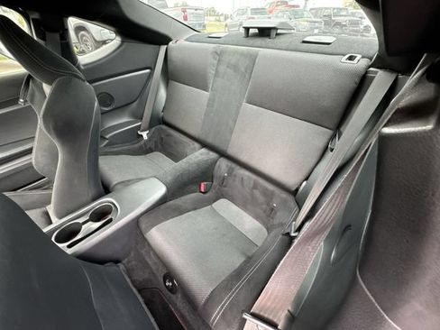 Used 2017 Toyota 86 RWD image 13