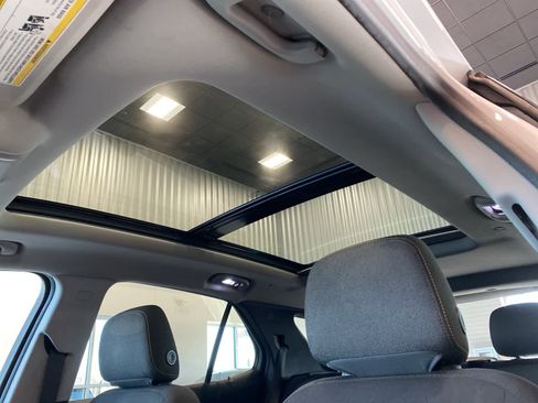 Used 2020 Chevrolet Equinox LT image 13