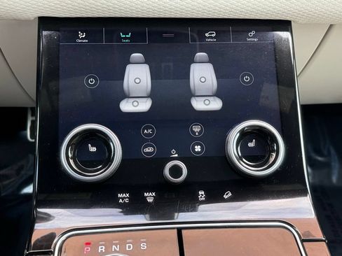 Used 2019 Land Rover Range Rover Velar R-Dynamic SE AWD/4WD image 39