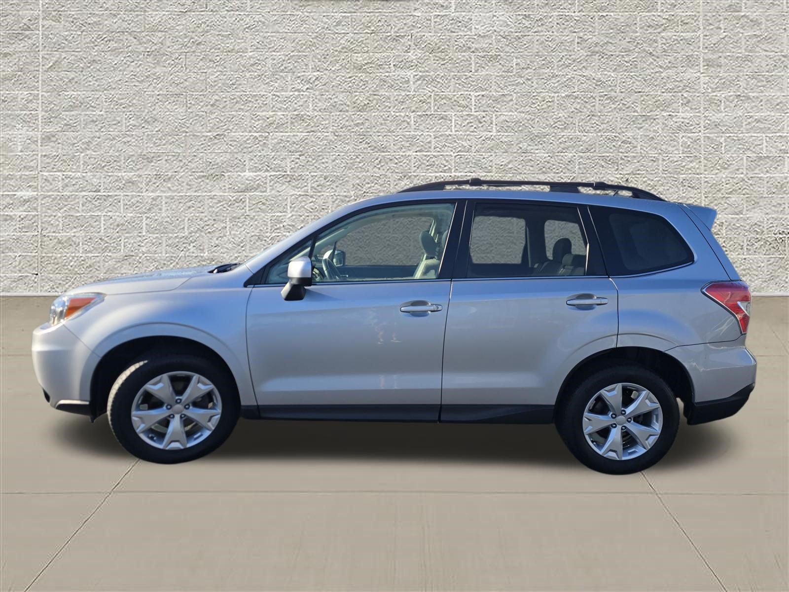 Used 2014 Subaru Forester 2.5i Limited AWD/4WD image 4