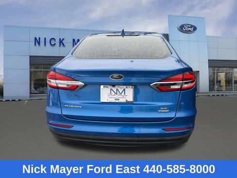 Used 2020 Ford Fusion SE image 5