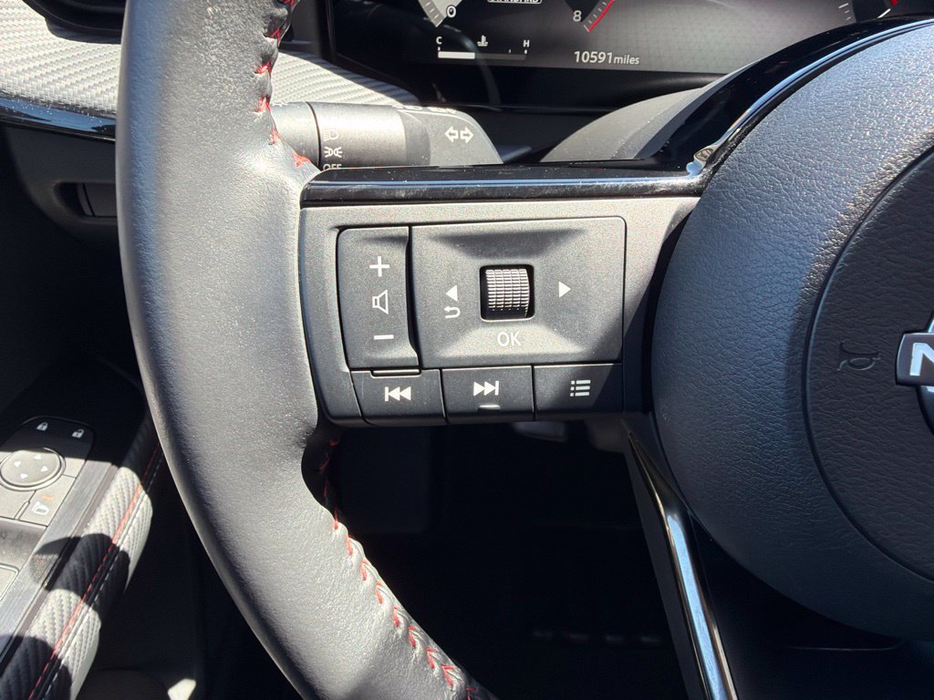 Used 2026 Nissan Kicks SR FWD image 24