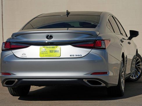 Used 2022 Lexus ES 350 Ultra Luxury w/ Accessory Package 2 image 5