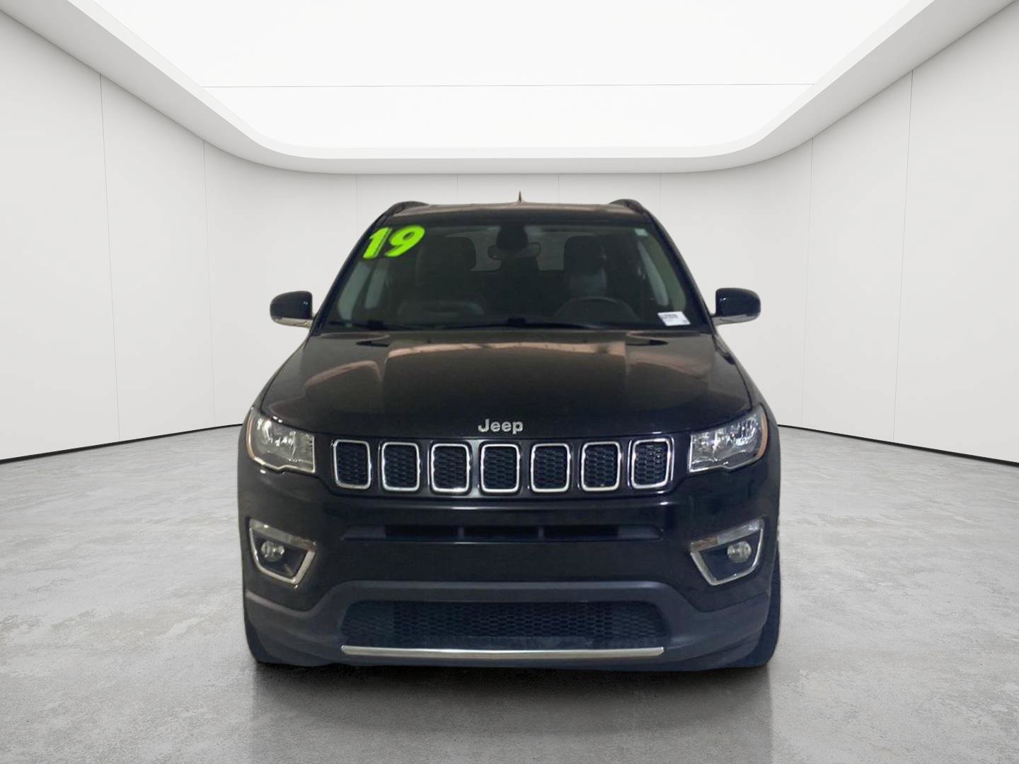 Used 2019 Jeep Compass Limited AWD/4WD image 2