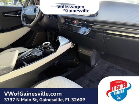 Used 2024 Kia EV6 GT-Line w/ GT-Line White Seat Package image 10