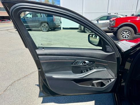 Used 2020 BMW 330i xDrive Sedan w/ Executive Package image 16