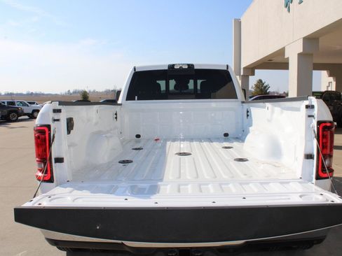 New 2026 RAM 3500 Tradesman AWD/4WD image 9