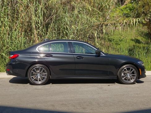 Used 2021 BMW 330i Sedan w/ Premium Package image 4