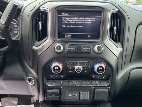 Used 2021 GMC Sierra 2500 AT4 w/ Gooseneck/5TH Wheel Package AWD/4WD image 11