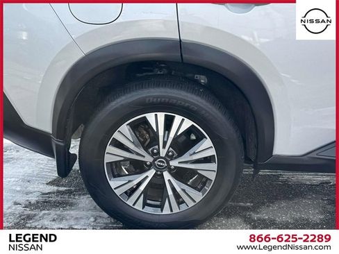 Used 2023 Nissan Rogue SV w/ SV Premium Package image 9