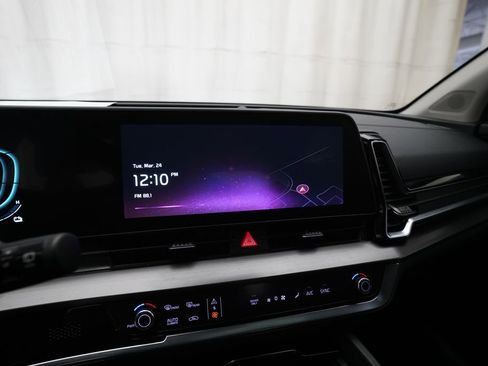 Used 2023 Kia Sportage EX w/ EX Premium Package image 6