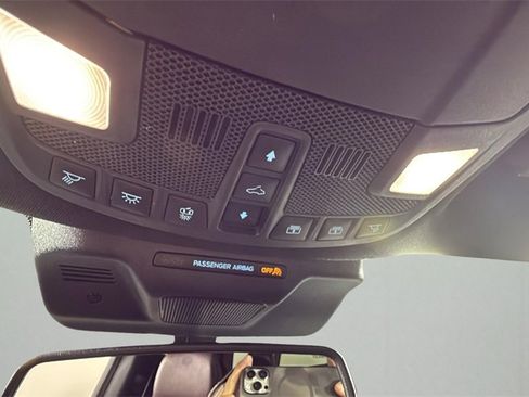 Used 2024 Ford Expedition Limited image 27