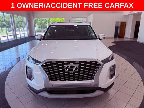 Used 2020 Hyundai Palisade SEL w/ Premium Package FWD image 2