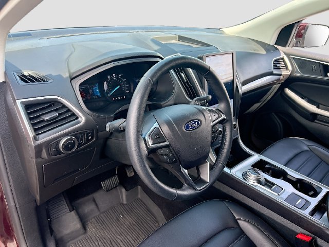 Certified 2024 Ford Edge SEL w/ Convenience Package AWD/4WD image 11