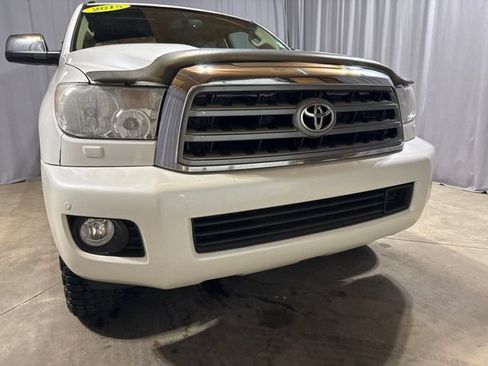 Used 2015 Toyota Sequoia Platinum AWD/4WD image 16