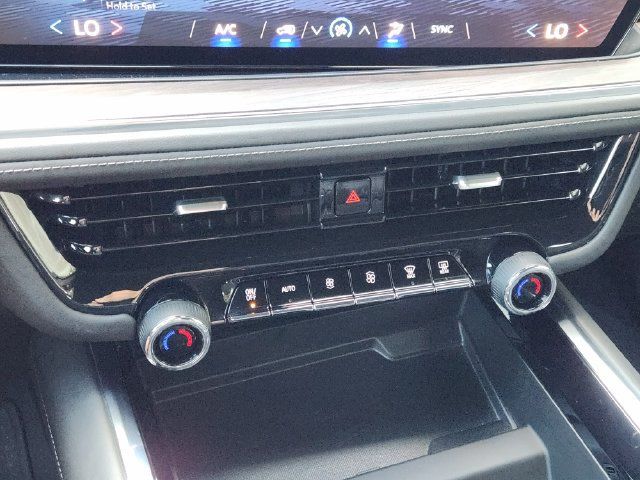 Used 2025 Chevrolet Tahoe LS RWD image 21
