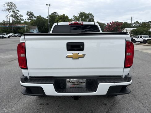 Used 2016 Chevrolet Colorado Z71 AWD/4WD image 7