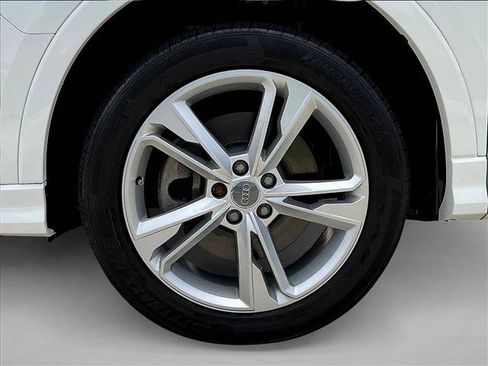 Used 2020 Audi Q3 2.0T Premium w/ Convenience Package AWD/4WD image 10