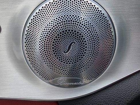 Used 2015 Mercedes-Benz C 300 4MATIC Sedan image 12