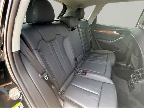 Used 2023 Audi Q5 2.0T Premium Plus w/ Premium Plus Package AWD/4WD image 29