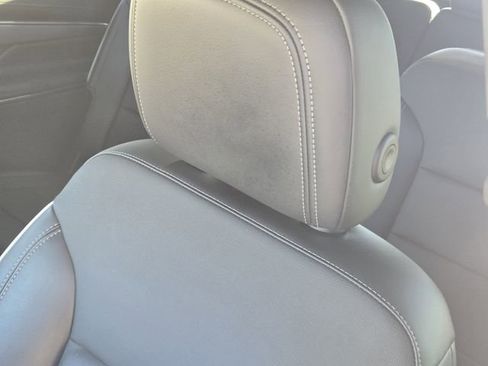 Used 2025 Buick Enclave Preferred image 15