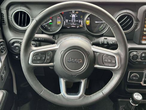 Used 2023 Jeep Wrangler Unlimited Sahara w/ Cold Weather Group image 12