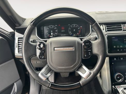Used 2019 Land Rover Range Rover HSE image 13