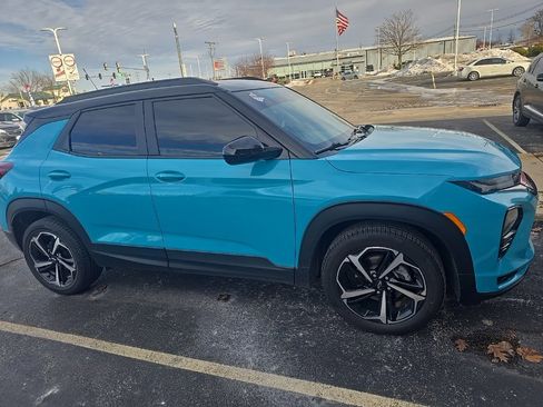 Certified 2021 Chevrolet TrailBlazer RS w/ Convenience Package image 3