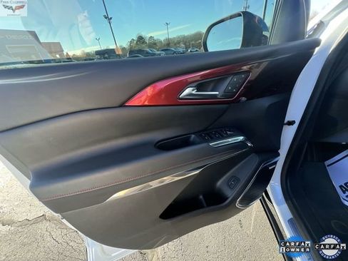 Certified 2026 Chevrolet Traverse RS w/ LPO, Floor Liner Package image 21