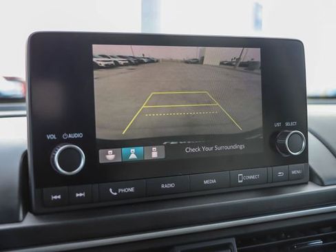 Certified 2024 Honda Pilot LX image 26