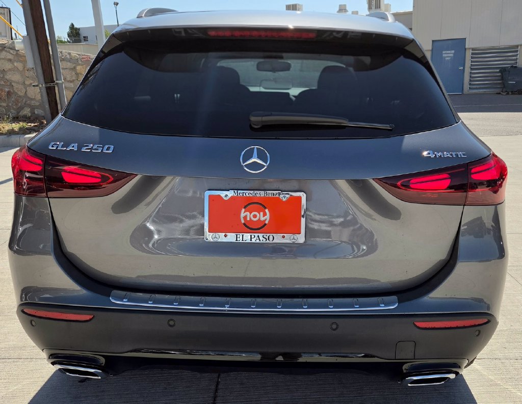 Used 2026 Mercedes-Benz GLA 250 4MATIC image 7