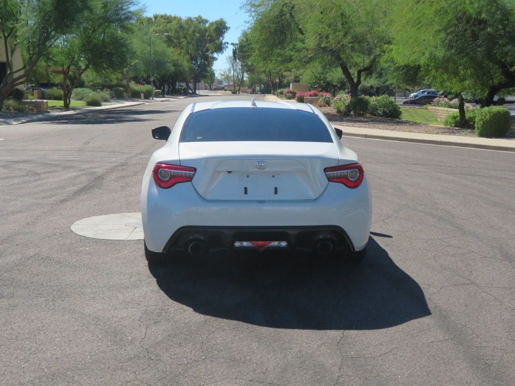 Used 2020 Toyota 86 RWD image 12