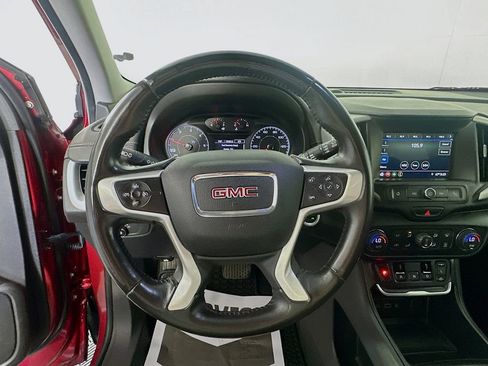 Used 2018 GMC Terrain SLE image 11